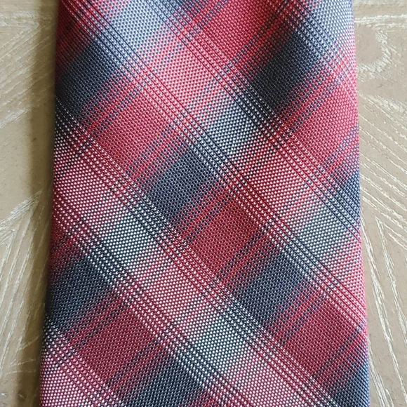Carolina Bay necktie - Picture 2 of 5